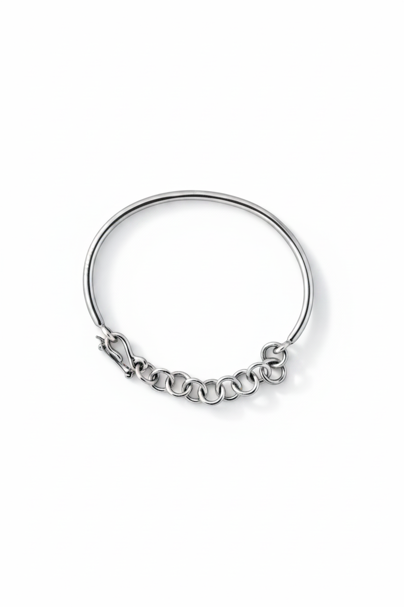 Lilith Bangle
